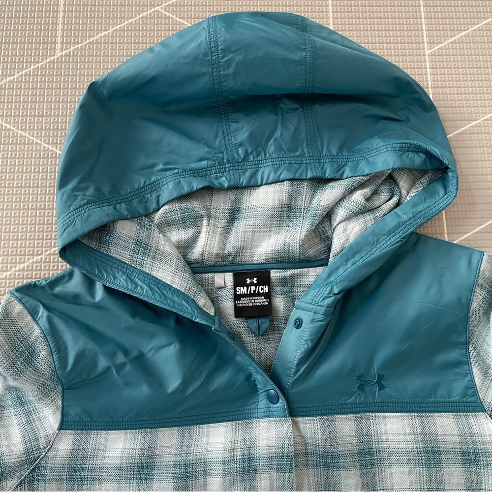 Under Armour Women's Sz S Blue Flannel Jacket‎ Hoodie - Picture 2 of 5